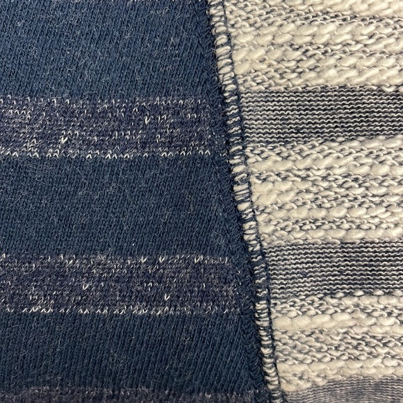 Gap // Maternity Sweater Women’s Sz Med Pullover Hi Low Stretch Crewneck Striped - Picture 5 of 7